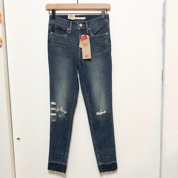 SOLD - Picture 2 of 8